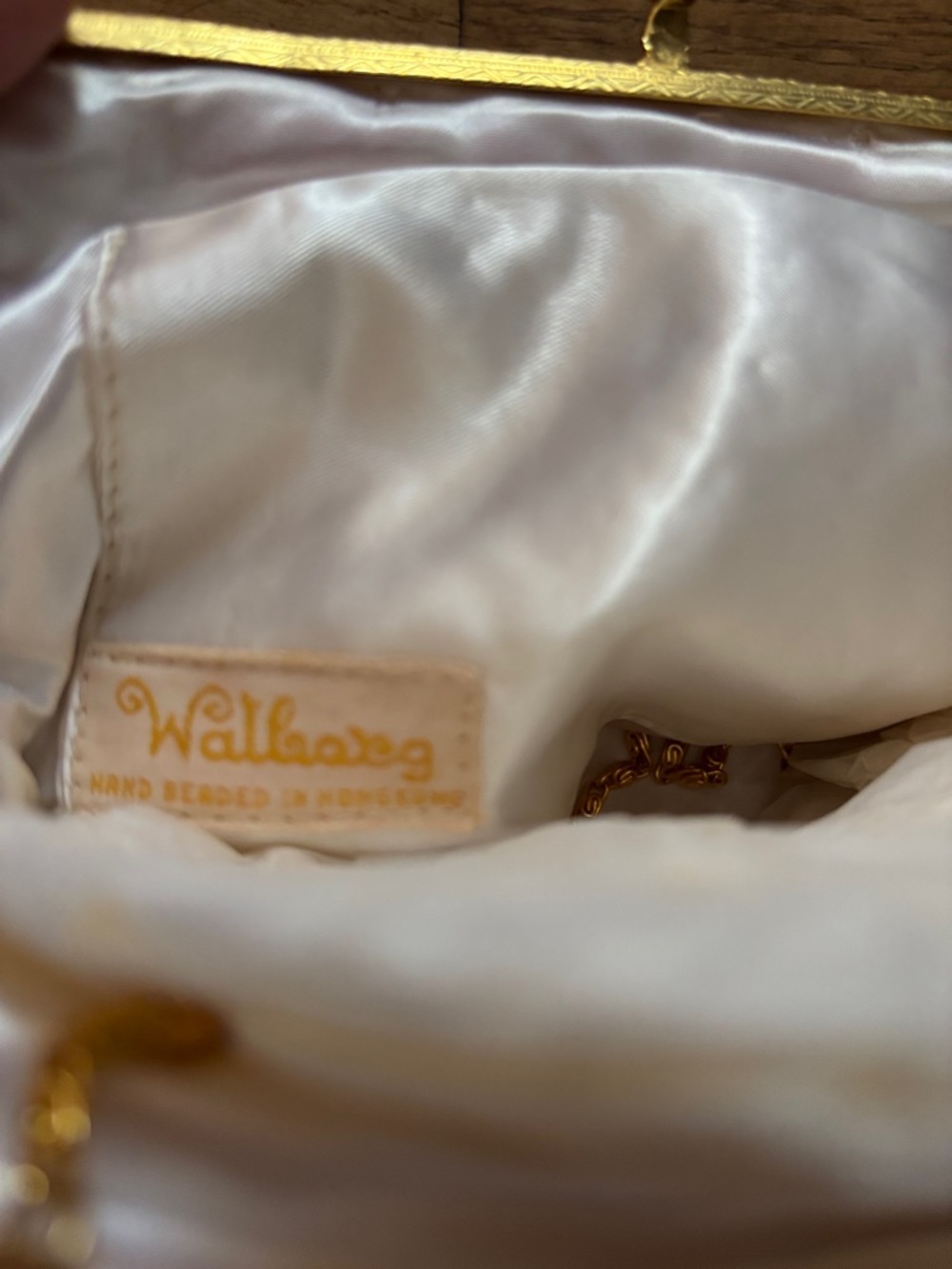 Vintage! 1950’s WALBERG Hand Beaded in Hong Kong Purse Gold-tone Clasp & Chain - Picture 3 of 5